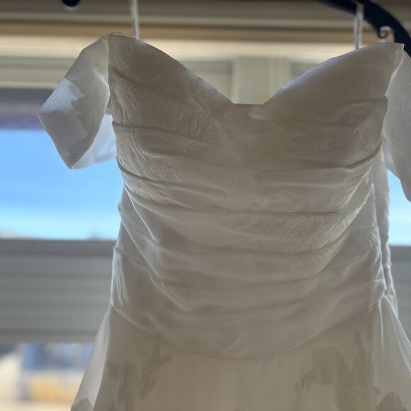 Essence Of Australia Wedding Dress - D3971 - Picture 10 of 11